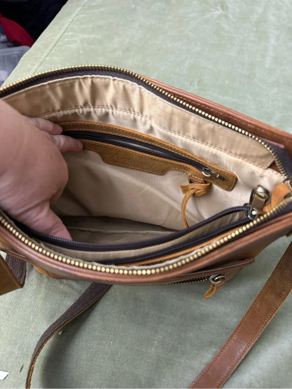 Lady Conceal Leather Crossbody Bag Purse Lots of Pockets Everyday Style #OSP